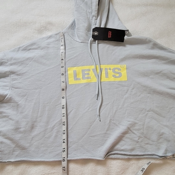 NWT Levi’s Cropped Logo Hoodie Light Blue Raw Hem Sweatshirt XS - Picture 8 of 10